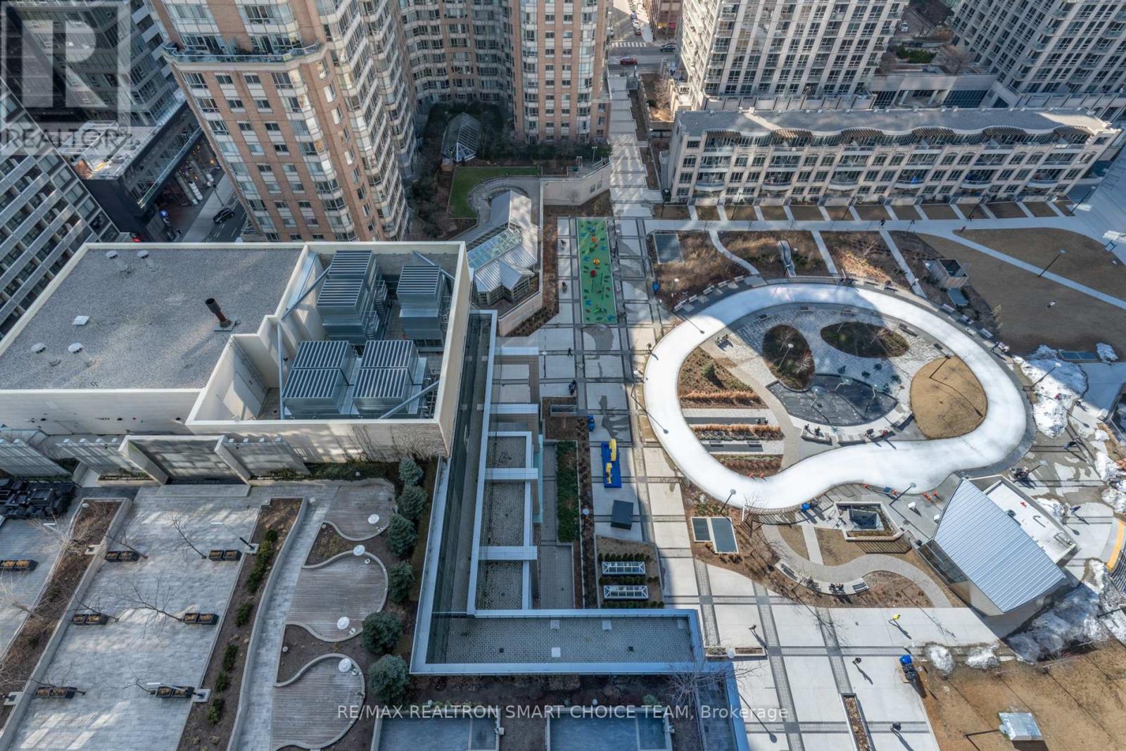 1914 - 386 Yonge Street, Toronto, Ontario  M5B 0A5 - Photo 11 - C12661872