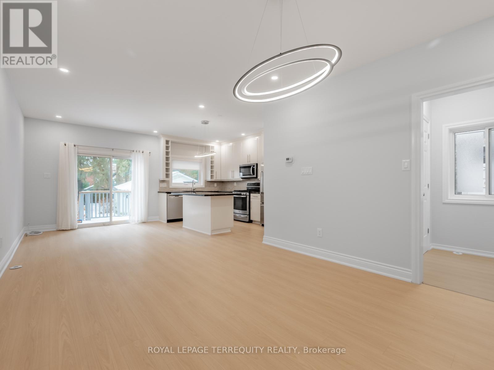 533 Soudan Avenue, Toronto, Ontario  M4S 1X1 - Photo 10 - C12661874