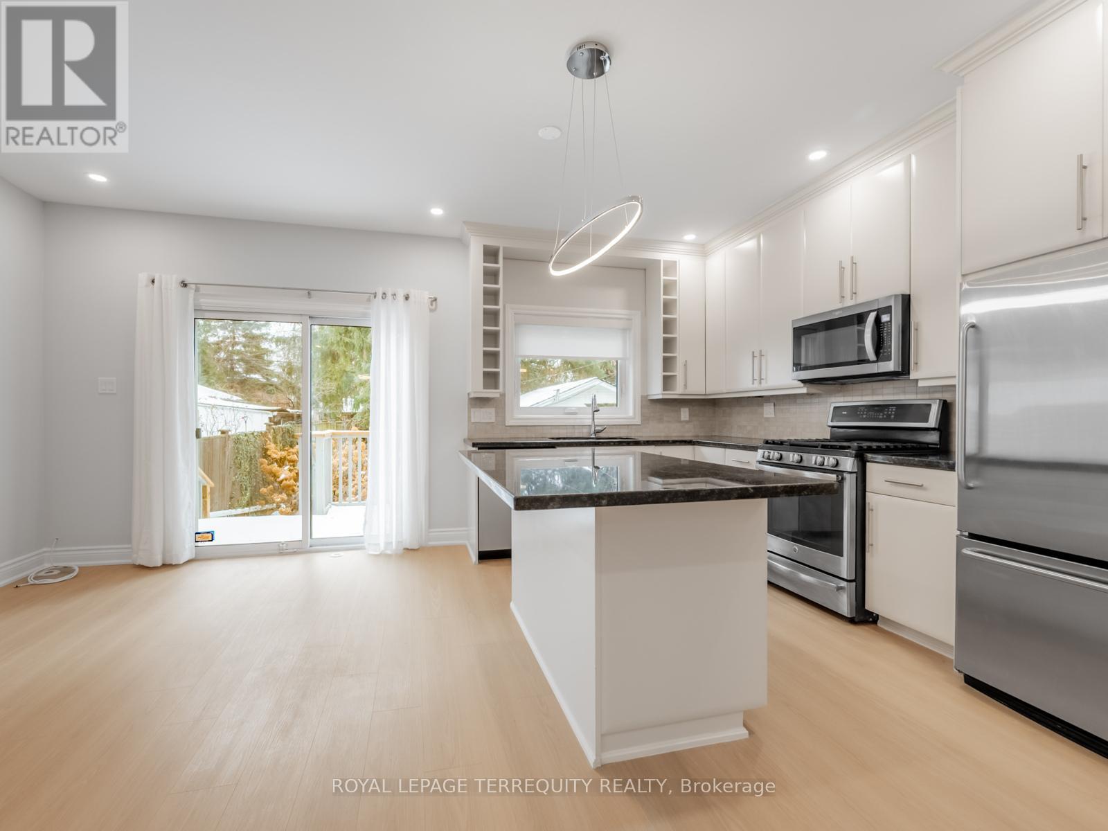 533 Soudan Avenue, Toronto, Ontario  M4S 1X1 - Photo 13 - C12661874