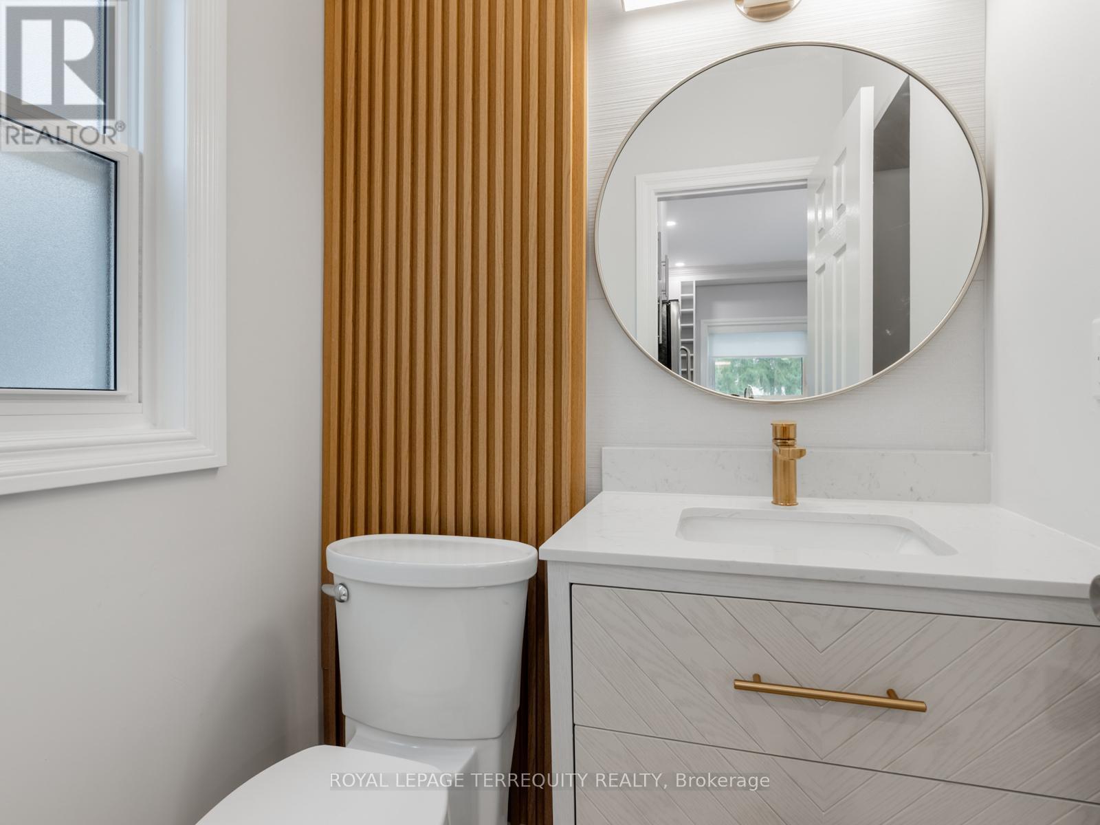 533 Soudan Avenue, Toronto, Ontario  M4S 1X1 - Photo 17 - C12661874