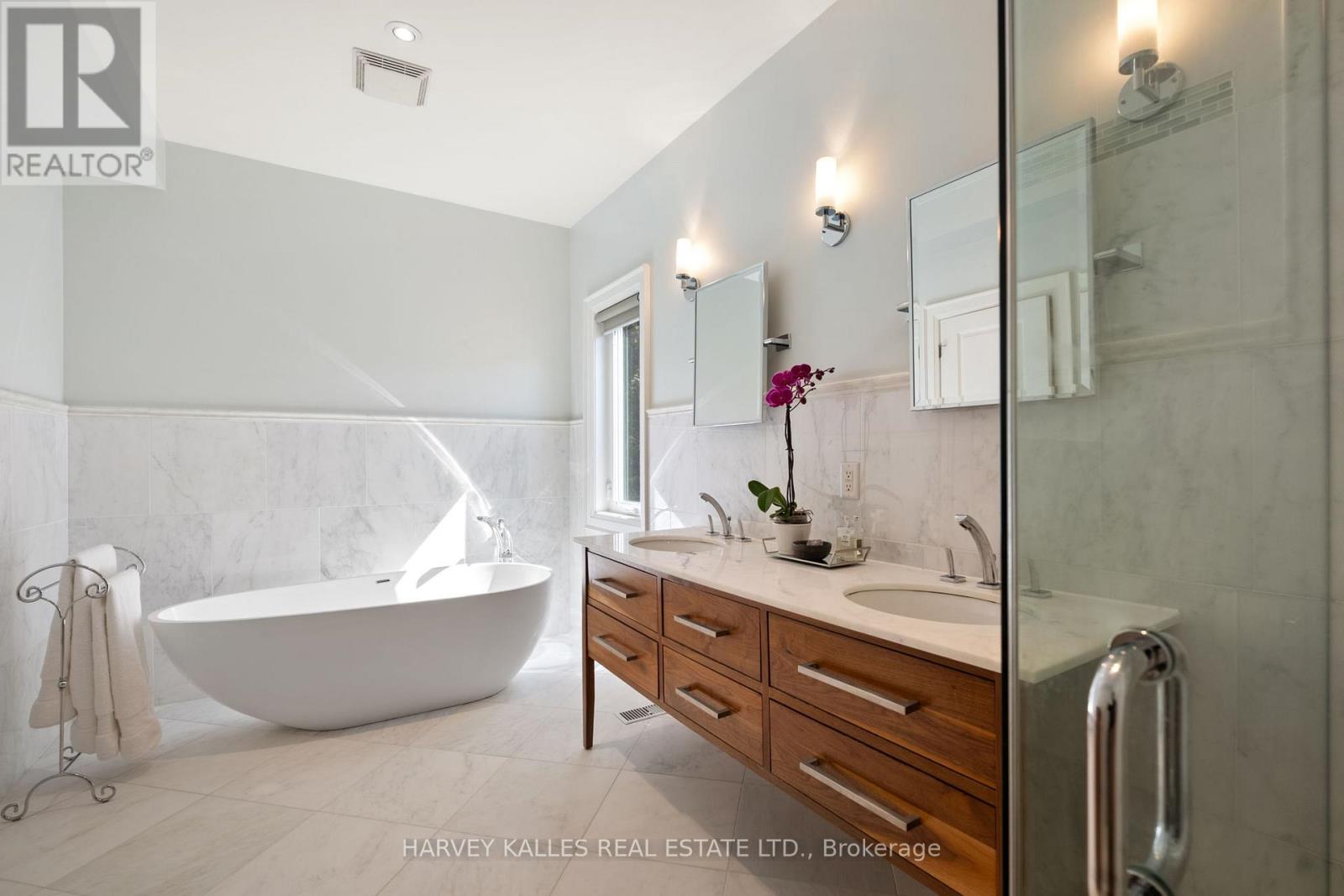 487 Spadina Road, Toronto, Ontario  M5P 2W6 - Photo 22 - C12661892