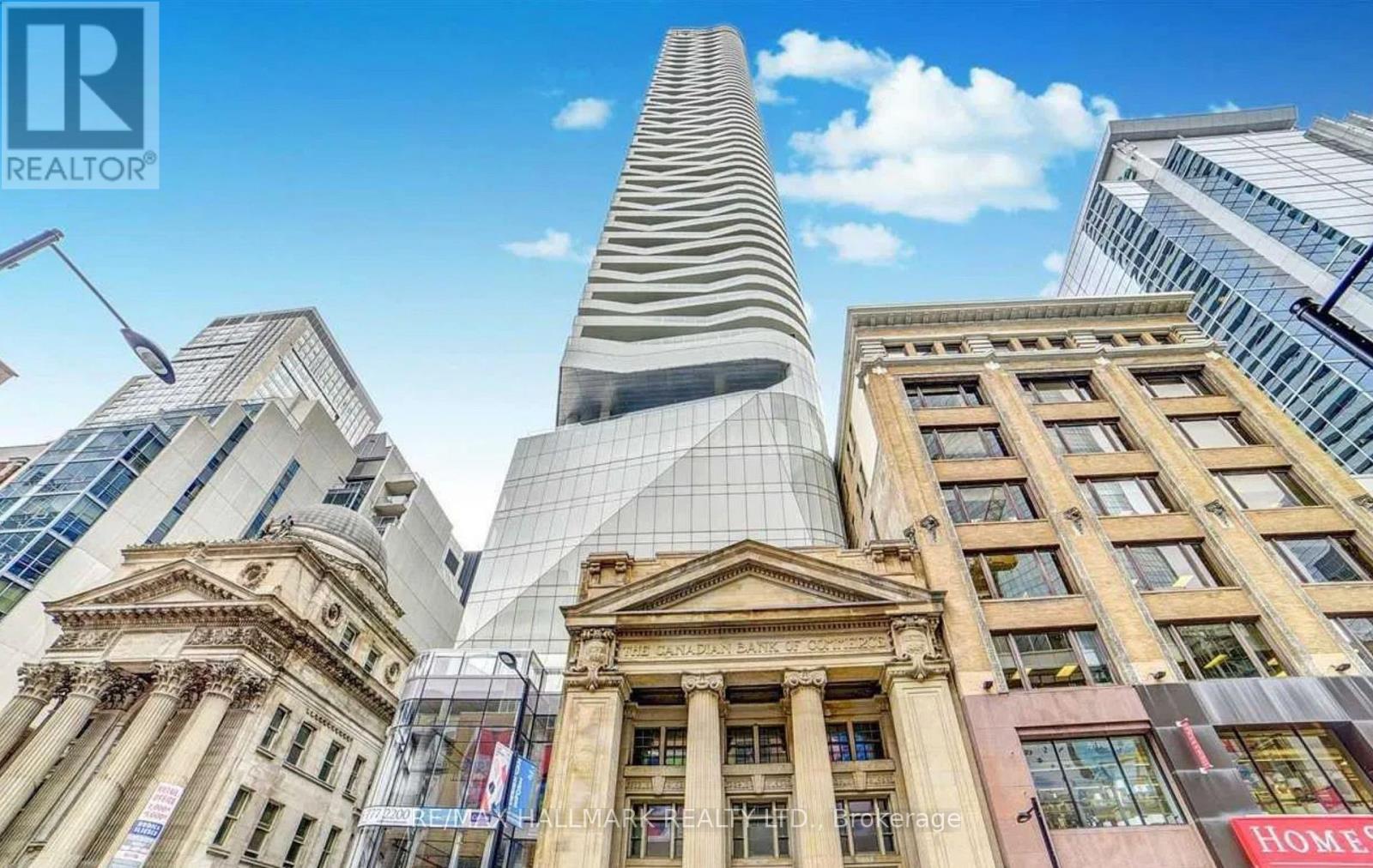 3403 - 197 Yonge Street, Toronto, Ontario  M5B 1M4 - Photo 2 - C12661998