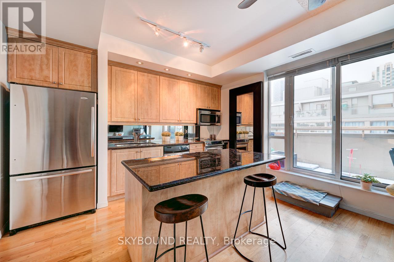 525 - 900 Mount Pleasant Road, Toronto, Ontario  M4P 3J9 - Photo 4 - C12662026