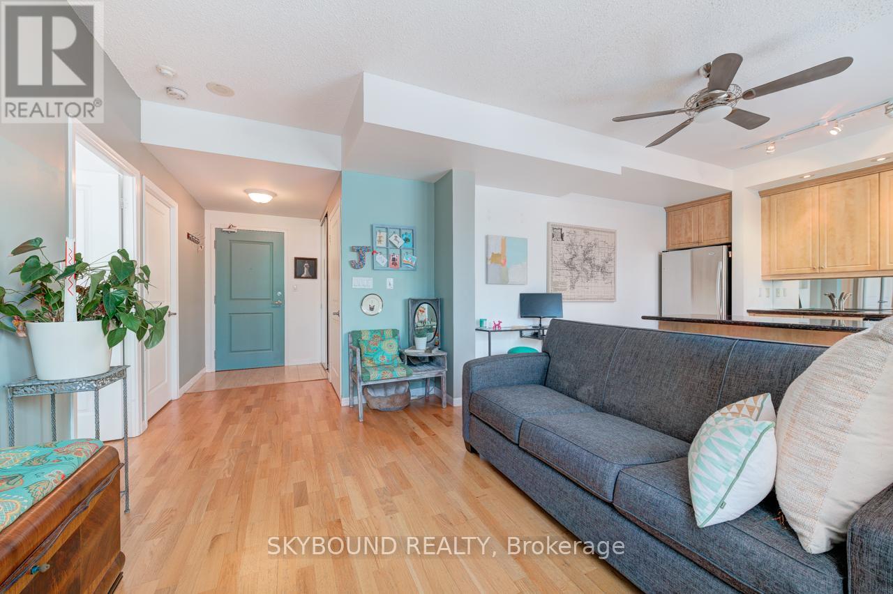 525 - 900 Mount Pleasant Road, Toronto, Ontario  M4P 3J9 - Photo 8 - C12662026