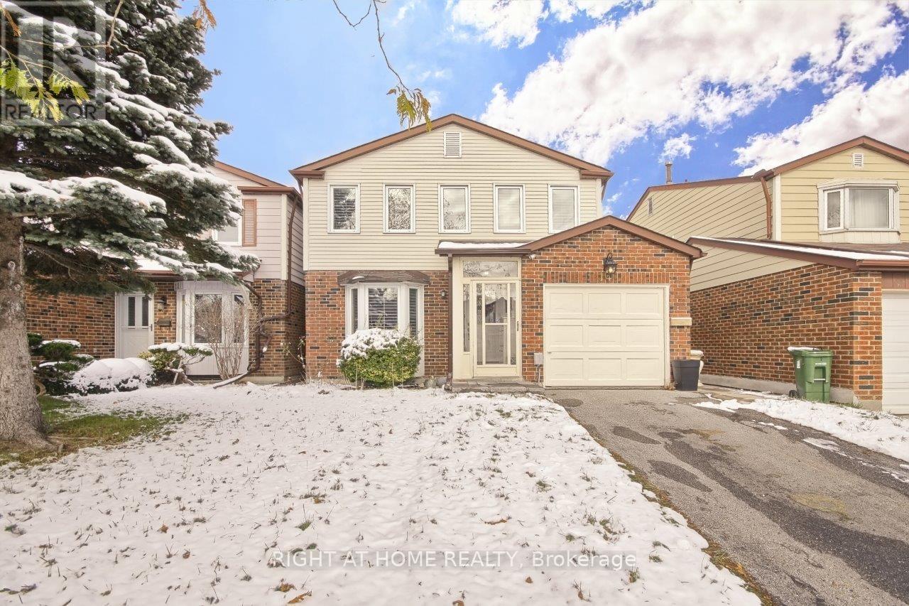 <div class="slider-price">$3,050 Monthly</div><p>14 Fawndale Crescent, Toronto, Ontario</p>