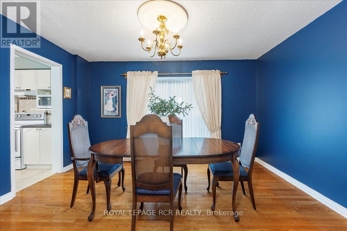 38 Chipperfield Crescent, Whitby, Ontario  L1R 1N9 - Photo 11 - E12661916