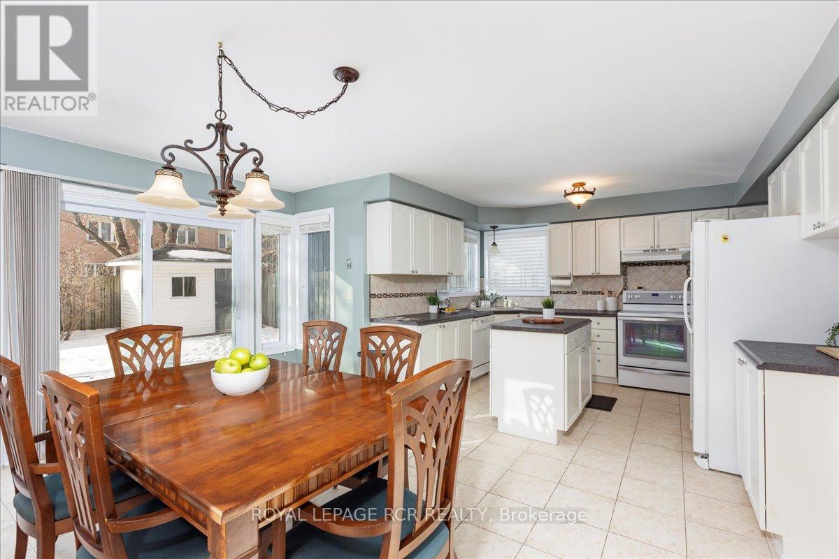 38 Chipperfield Crescent, Whitby, Ontario  L1R 1N9 - Photo 16 - E12661916