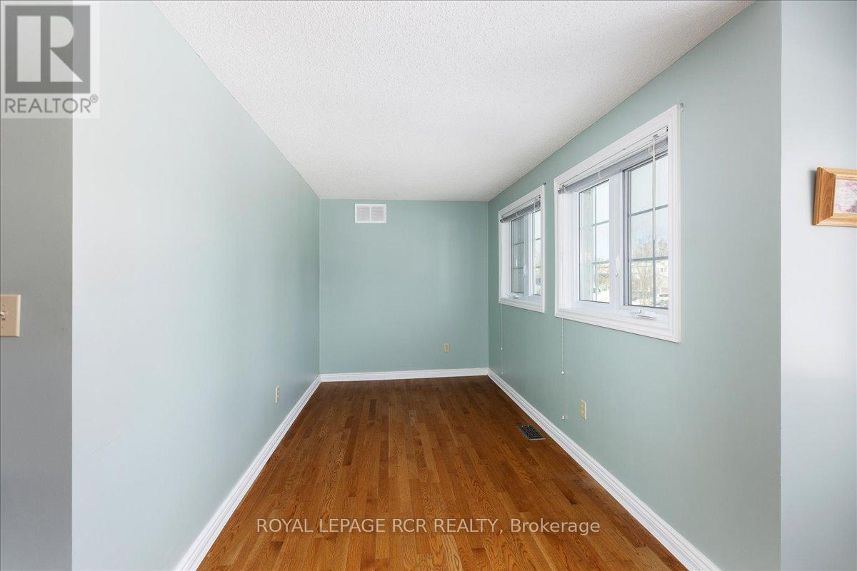 38 Chipperfield Crescent, Whitby, Ontario  L1R 1N9 - Photo 22 - E12661916