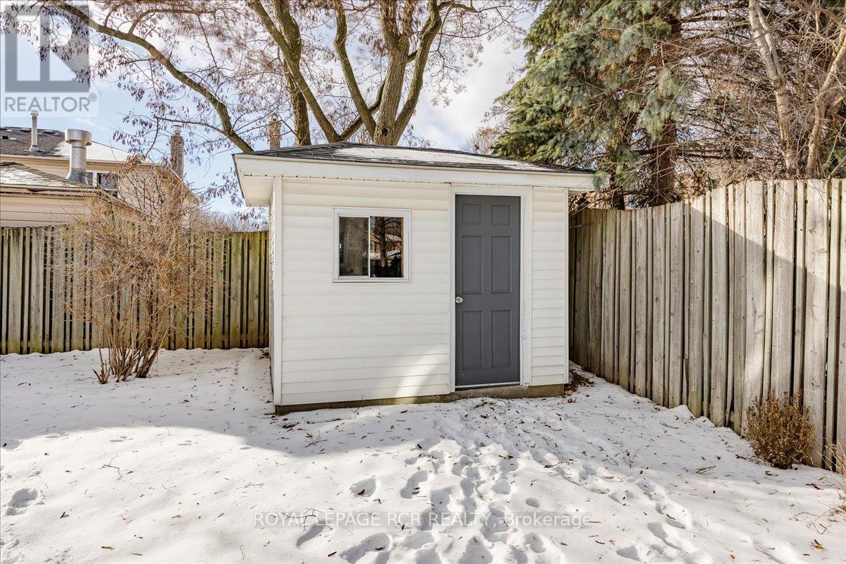 38 Chipperfield Crescent, Whitby, Ontario  L1R 1N9 - Photo 34 - E12661916