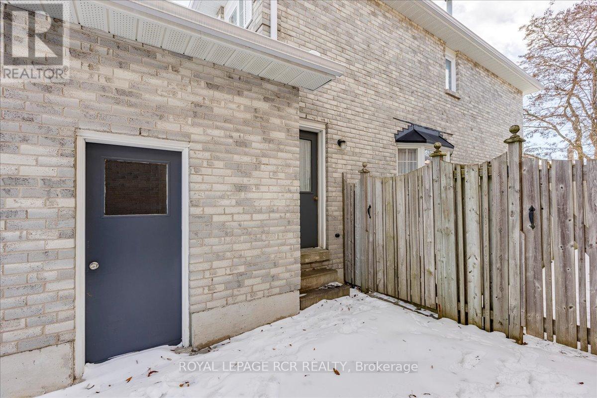 38 Chipperfield Crescent, Whitby, Ontario  L1R 1N9 - Photo 36 - E12661916
