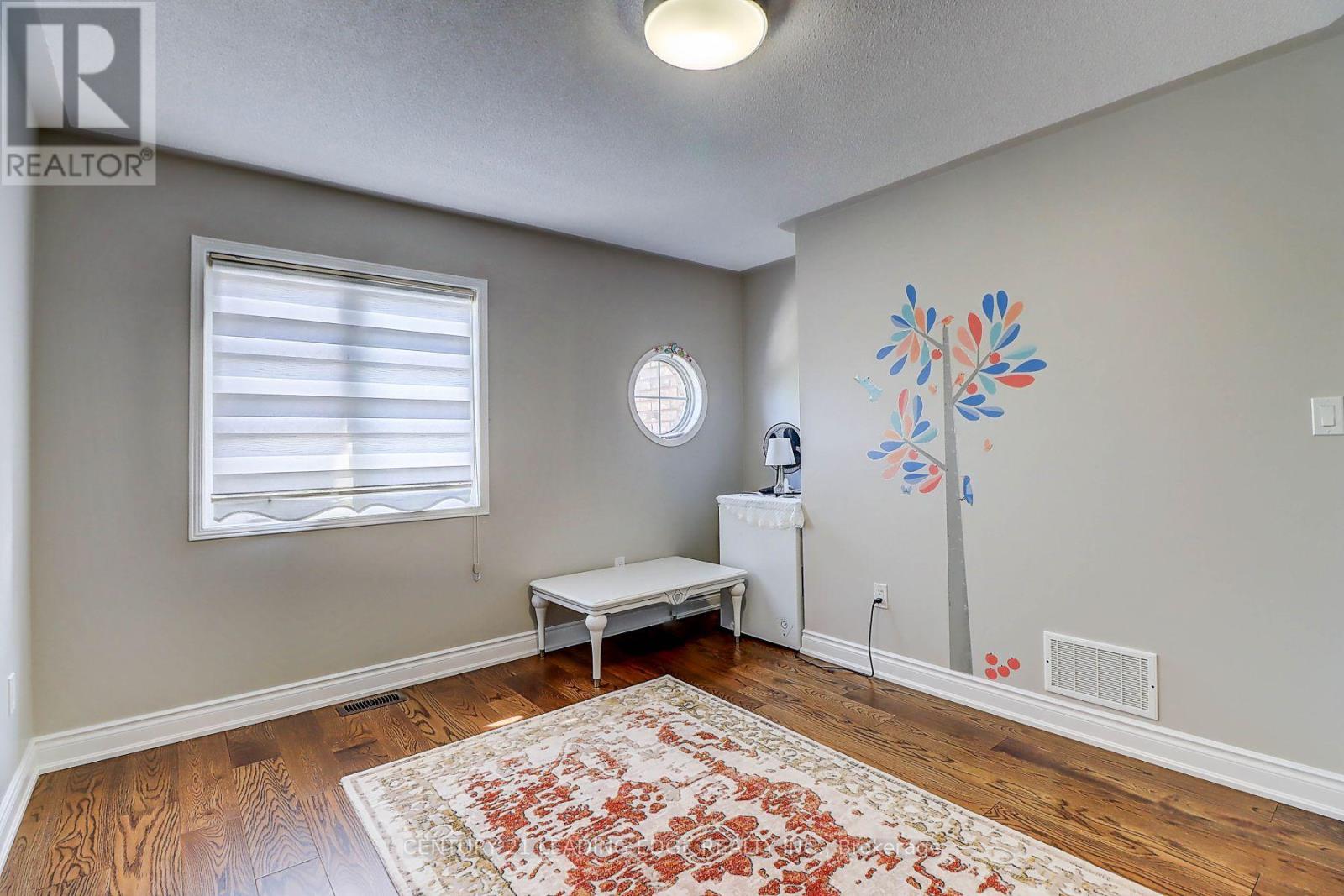 155 Webb Street, Bradford West Gwillimbury, Ontario  L3Z 0B9 - Photo 21 - N12661896