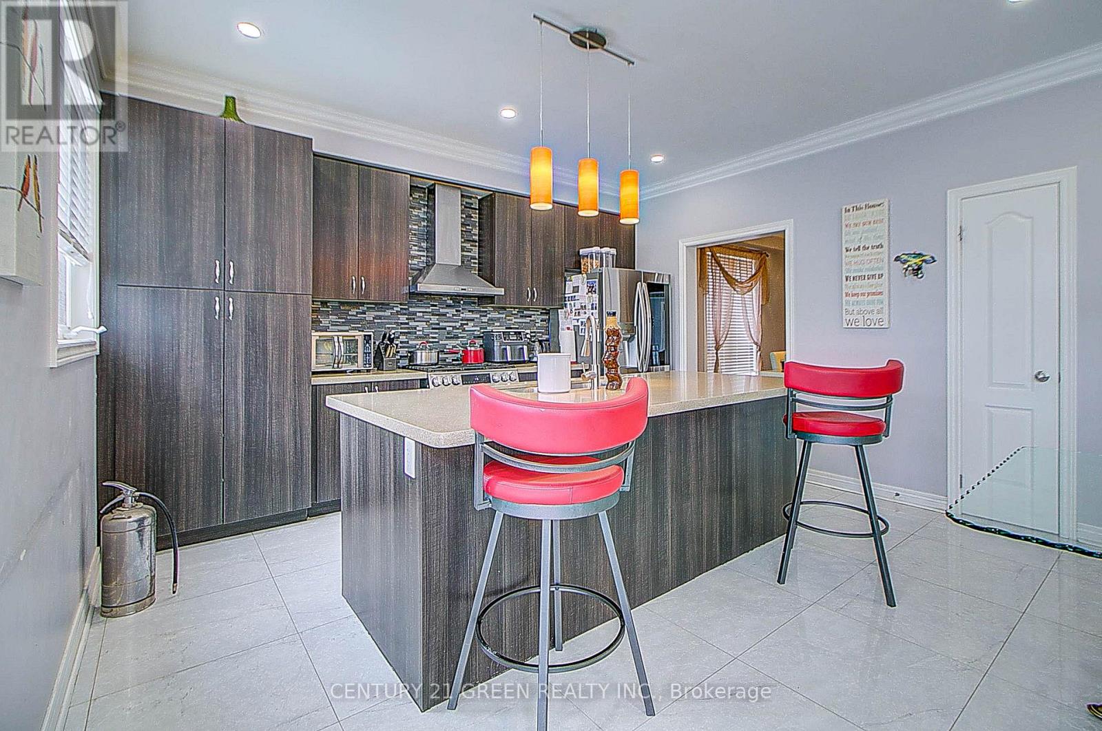 73 Wandering Glider Trail, Bradford West Gwillimbury, Ontario  L3Z 2A5 - Photo 15 - N12661966