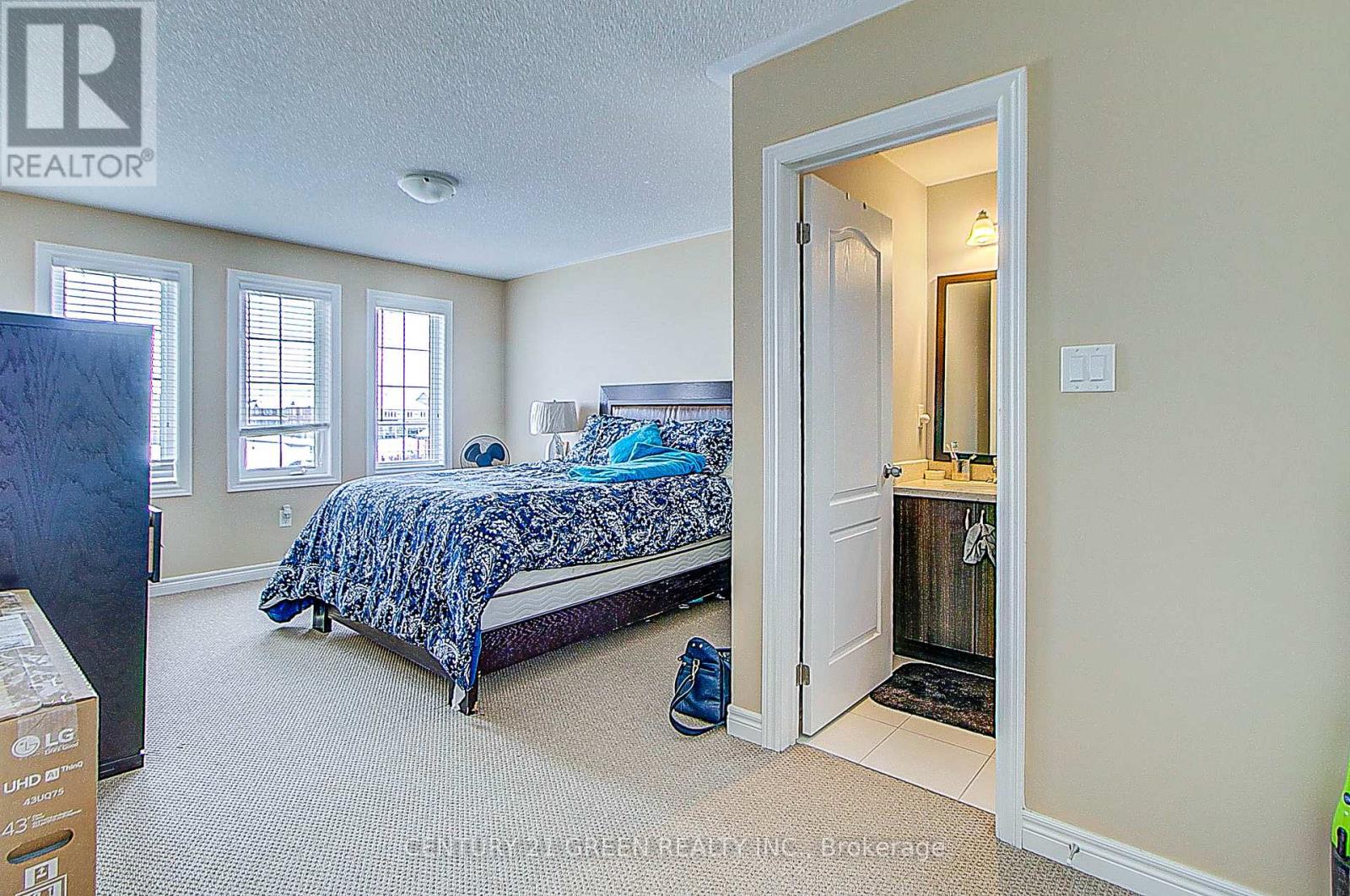 73 Wandering Glider Trail, Bradford West Gwillimbury, Ontario  L3Z 2A5 - Photo 43 - N12661966