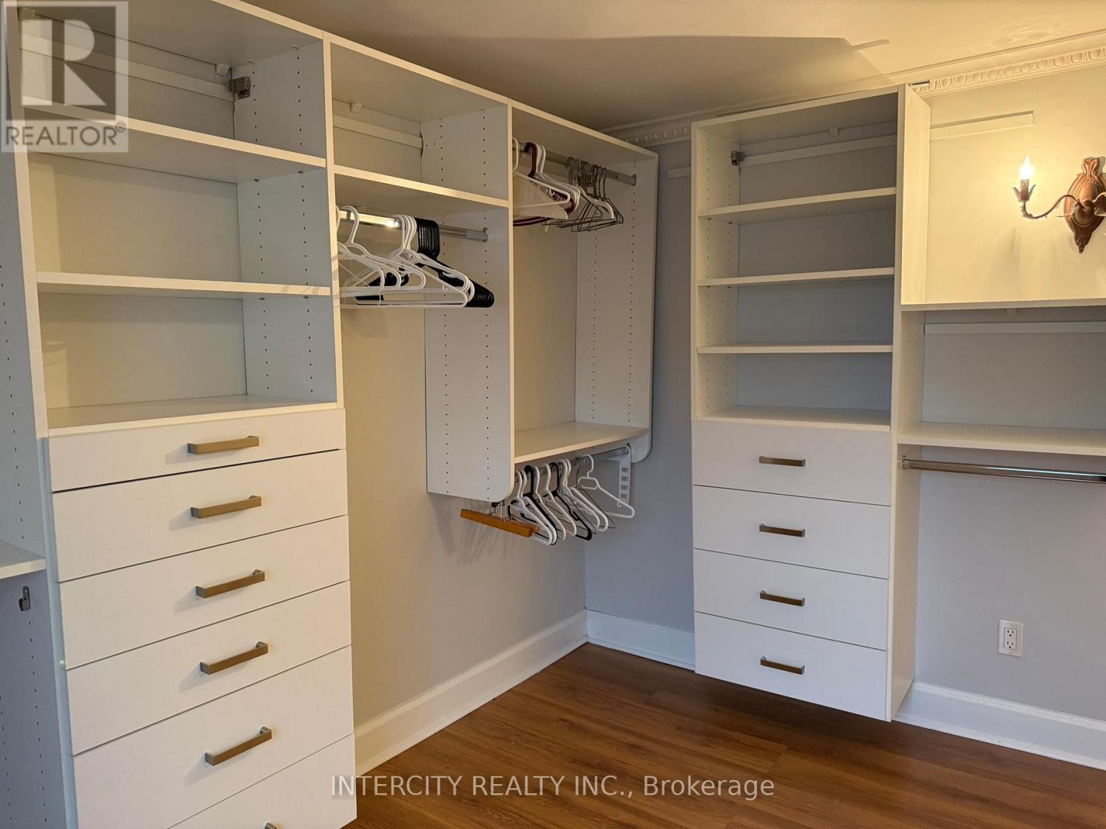 Upper - 117 Clarence Street, Vaughan, Ontario  L4L 1L4 - Photo 10 - N12662074