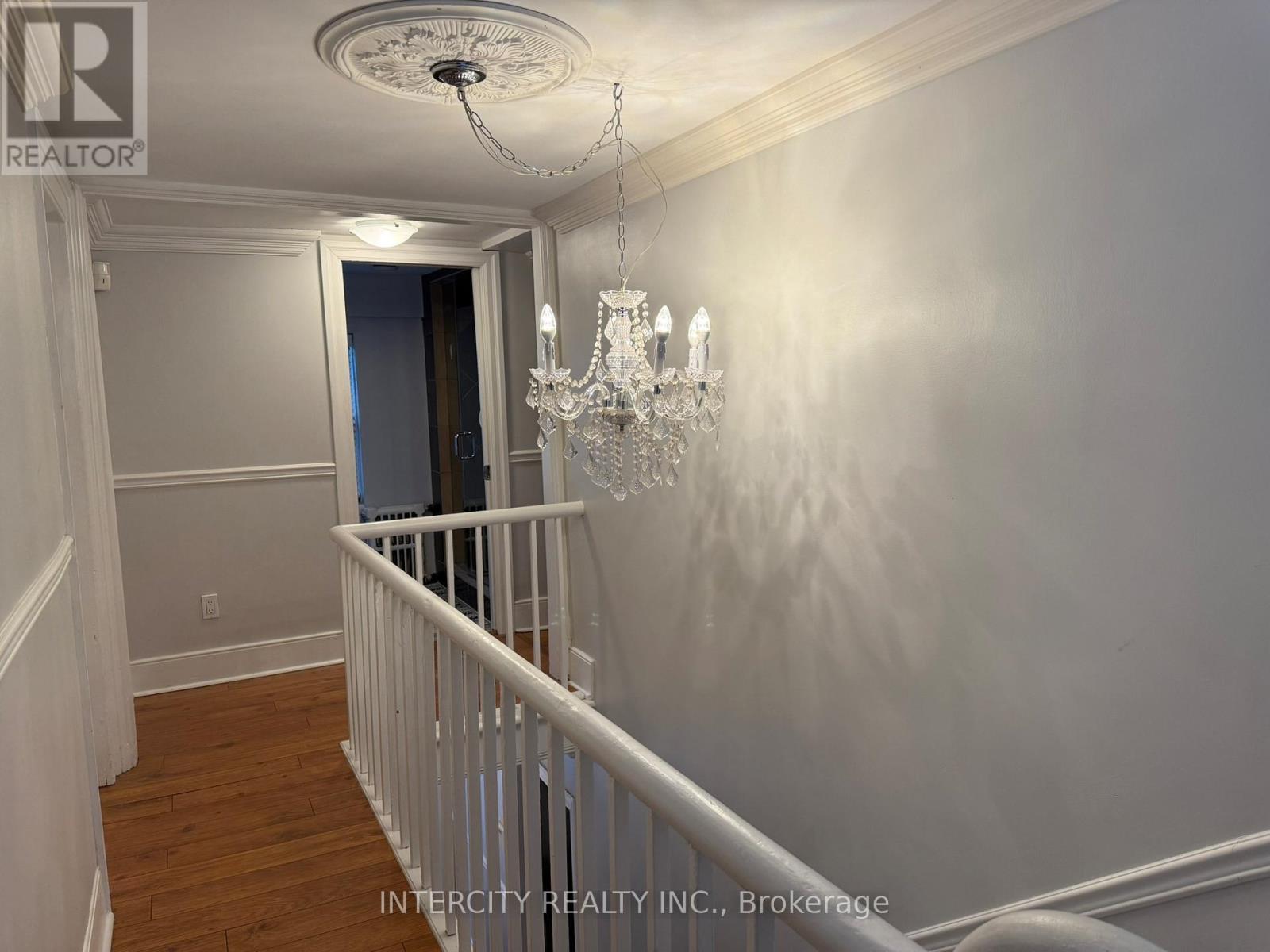 Upper - 117 Clarence Street, Vaughan, Ontario  L4L 1L4 - Photo 16 - N12662074