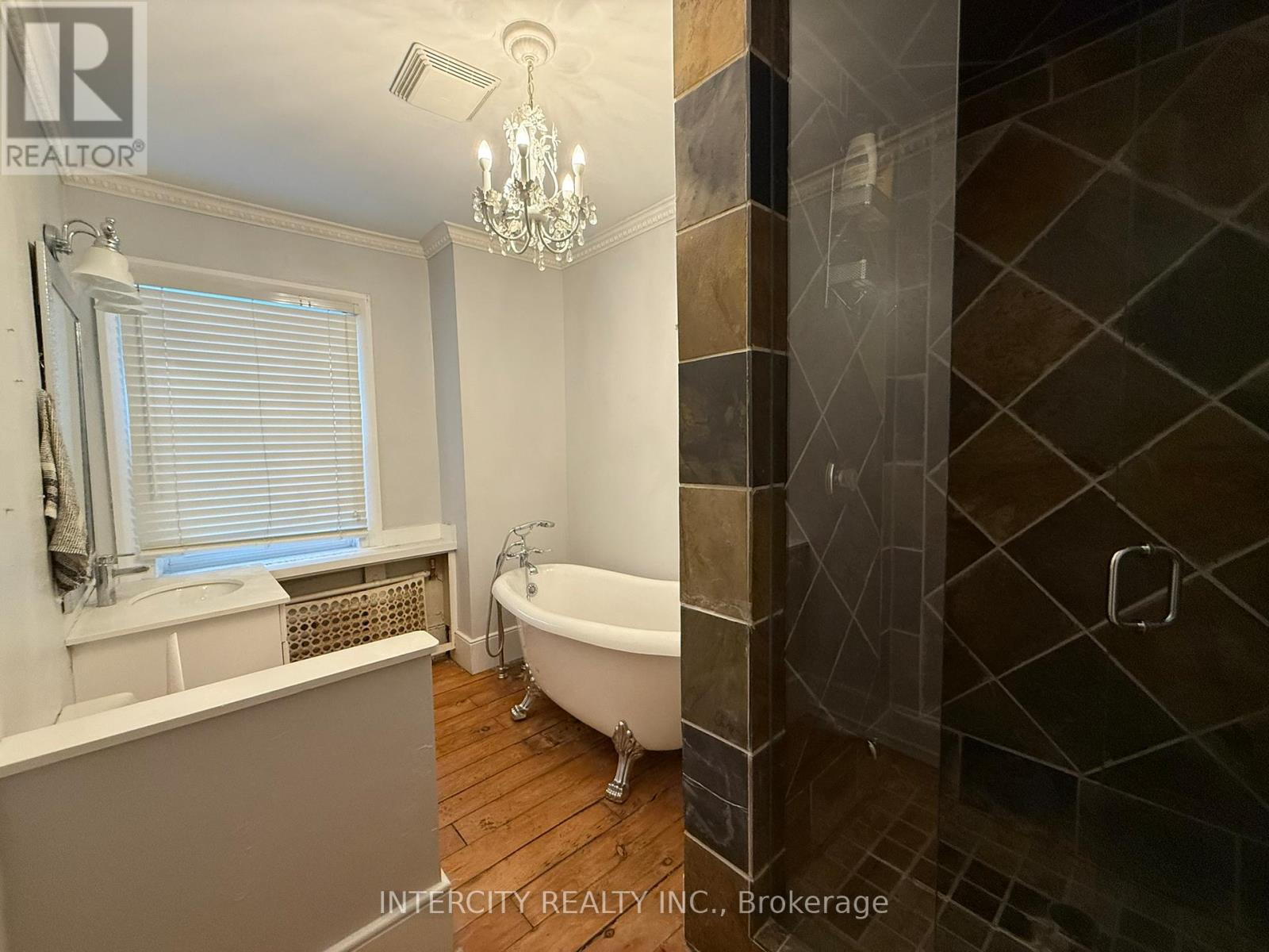 Upper - 117 Clarence Street, Vaughan, Ontario  L4L 1L4 - Photo 6 - N12662074