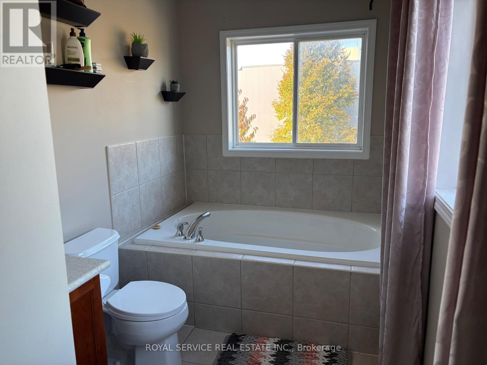 754 Carlisle Street, Cobourg, Ontario  K9A 0C6 - Photo 15 - X12540476