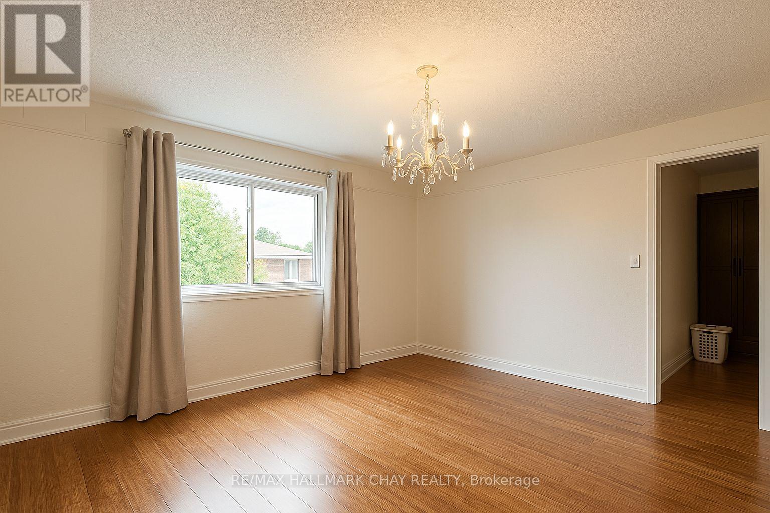 83 Trillium Crescent, Barrie, Ontario  L4N 6H6 - Photo 9 - S12661784