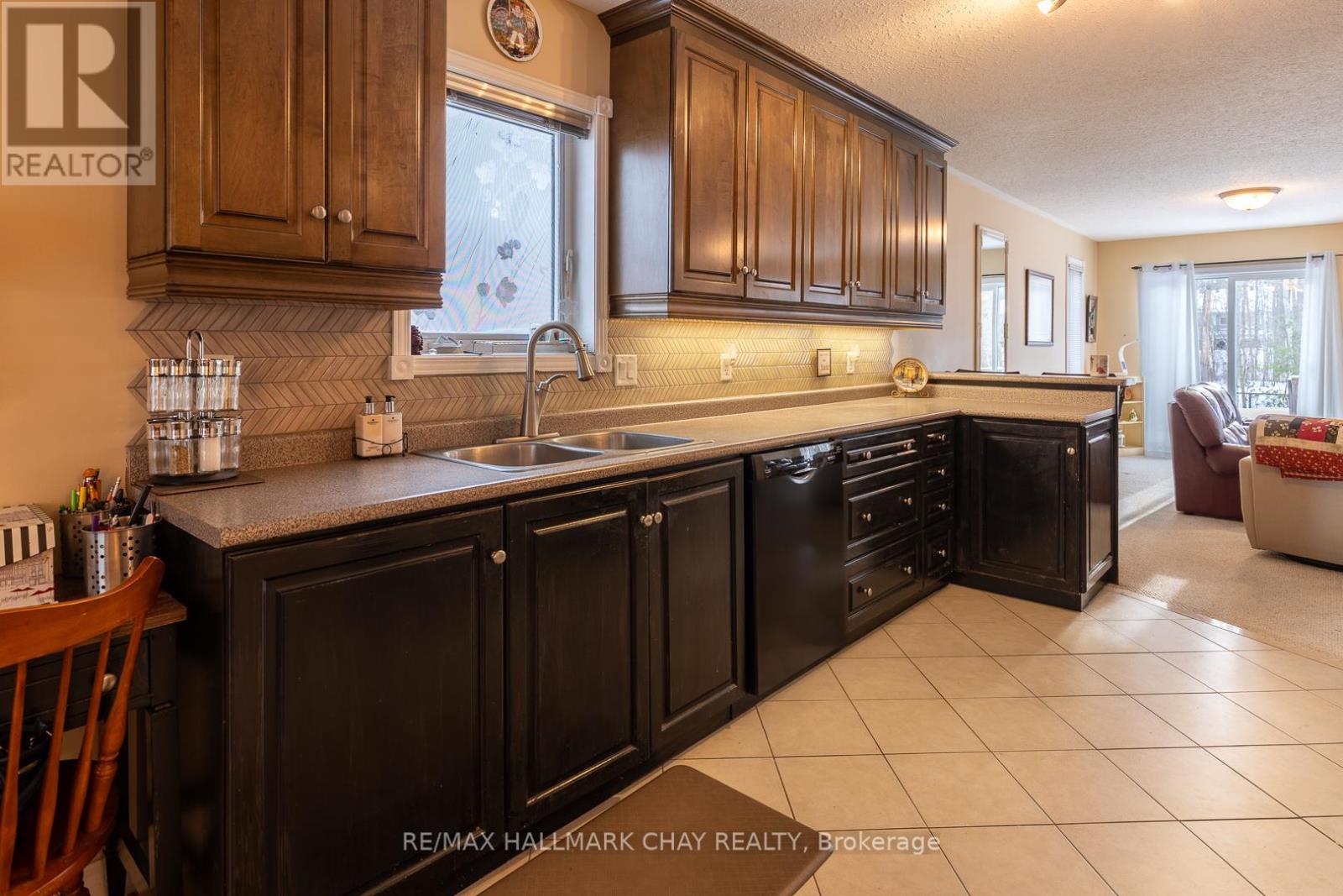 13 Tona Trail, Wasaga Beach, Ontario  L9Z 0A5 - Photo 6 - S12661796