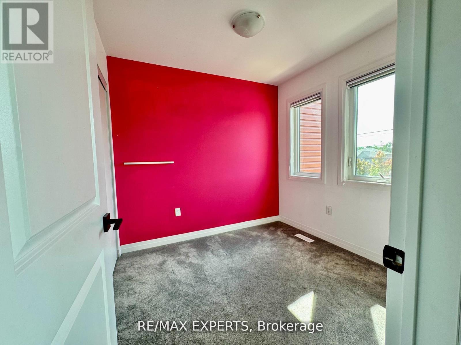 67 Fairlane Avenue, Barrie, Ontario  L9J 0N1 - Photo 21 - S12661818