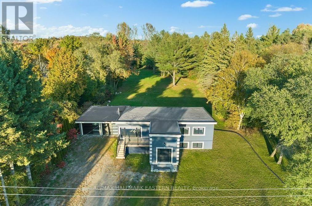 1037 East Communication Road, Selwyn, Ontario  K0L 1H0 - Photo 1 - X12614020