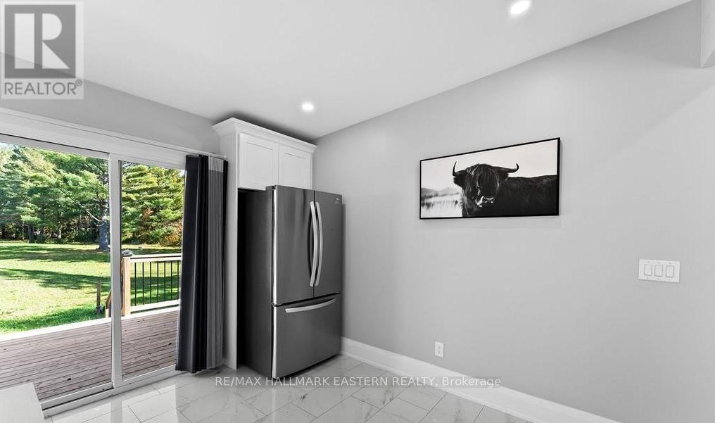 1037 East Communication Road, Selwyn, Ontario  K0L 1H0 - Photo 14 - X12614020