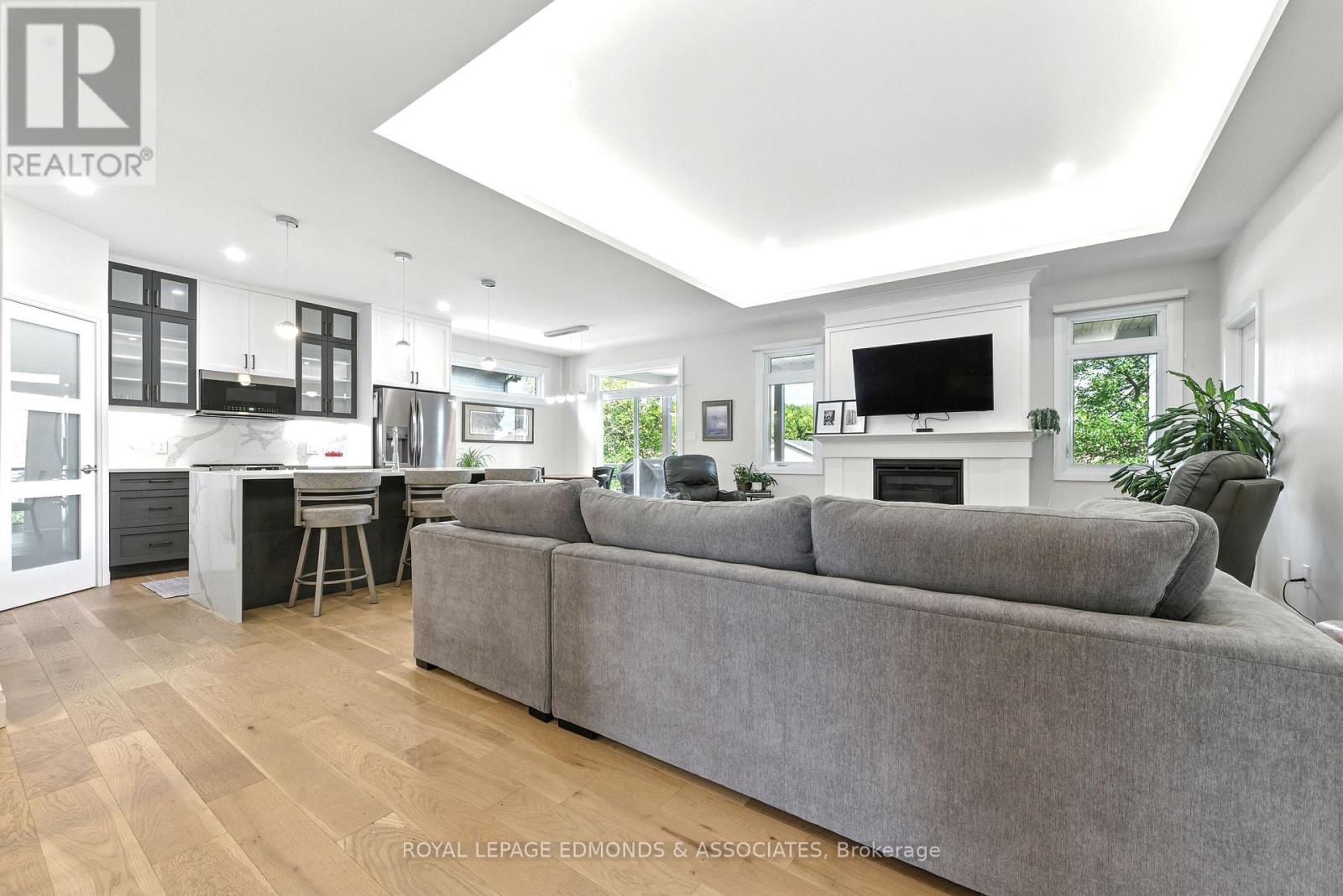 517 Sydenham Street, Pembroke, Ontario  K8A 8K5 - Photo 11 - X12387732