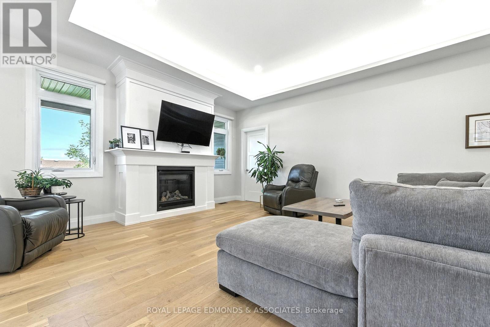 517 Sydenham Street, Pembroke, Ontario  K8A 8K5 - Photo 13 - X12387732