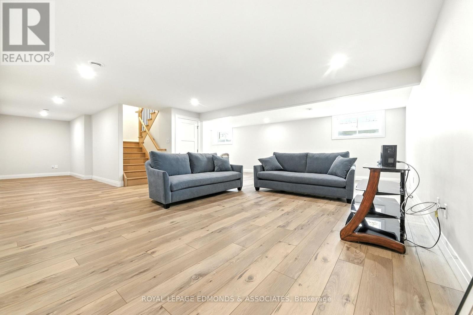 517 Sydenham Street, Pembroke, Ontario  K8A 8K5 - Photo 37 - X12387732