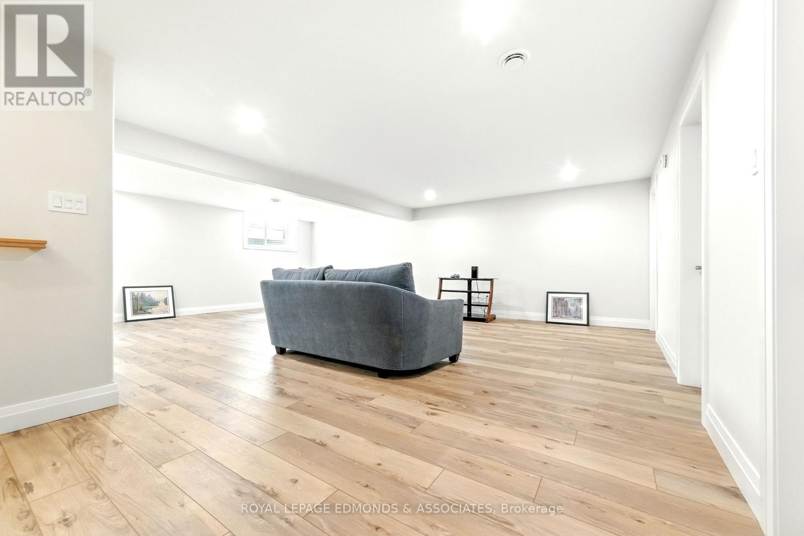 517 Sydenham Street, Pembroke, Ontario  K8A 8K5 - Photo 36 - X12387732