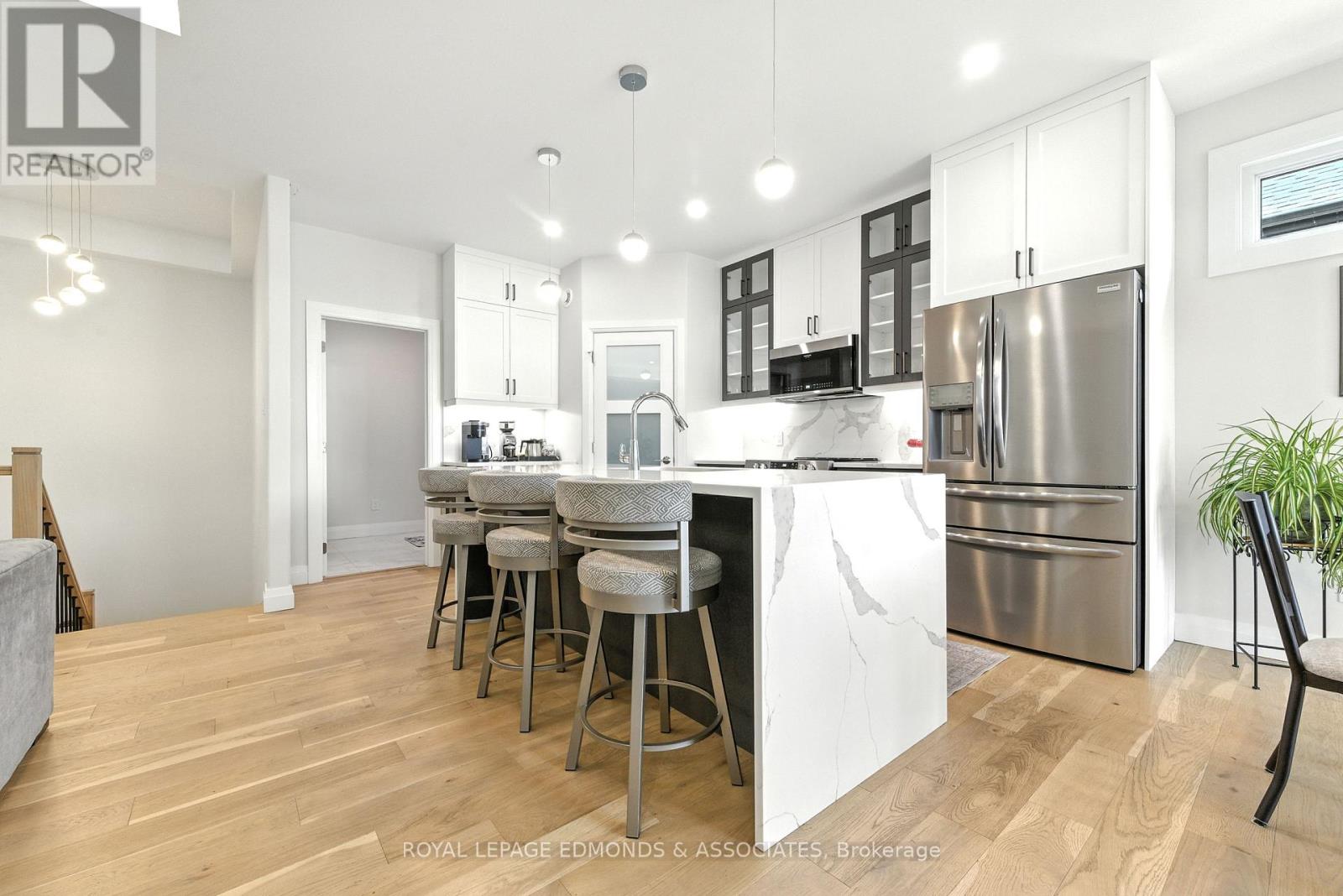 517 Sydenham Street, Pembroke, Ontario  K8A 8K5 - Photo 7 - X12387732