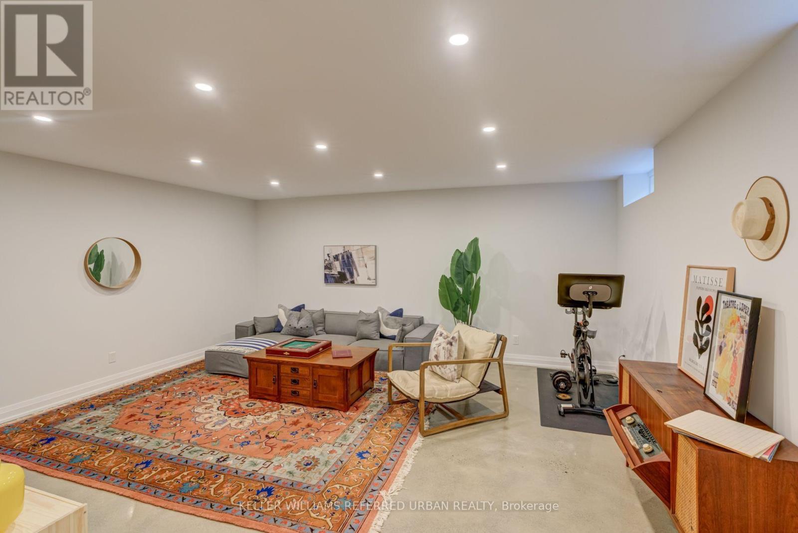 14 Meadowvale Drive, Toronto, Ontario  M8Y 2N8 - Photo 28 - W12510394