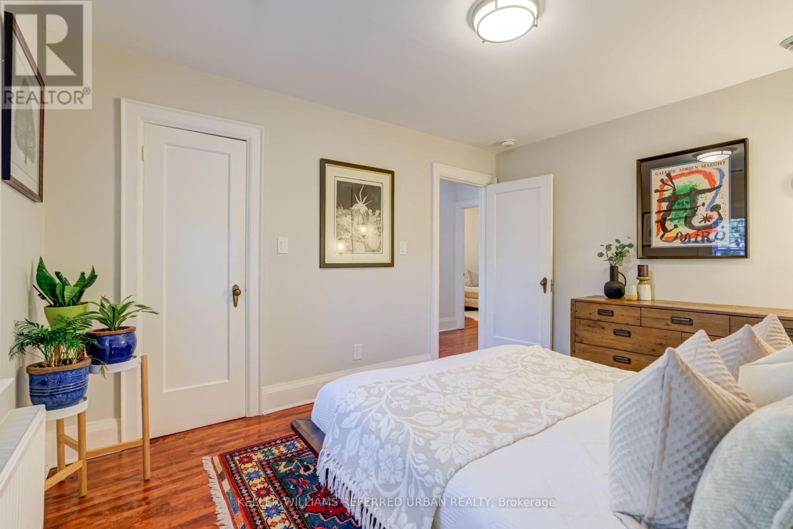 14 Meadowvale Drive, Toronto, Ontario  M8Y 2N8 - Photo 39 - W12510394