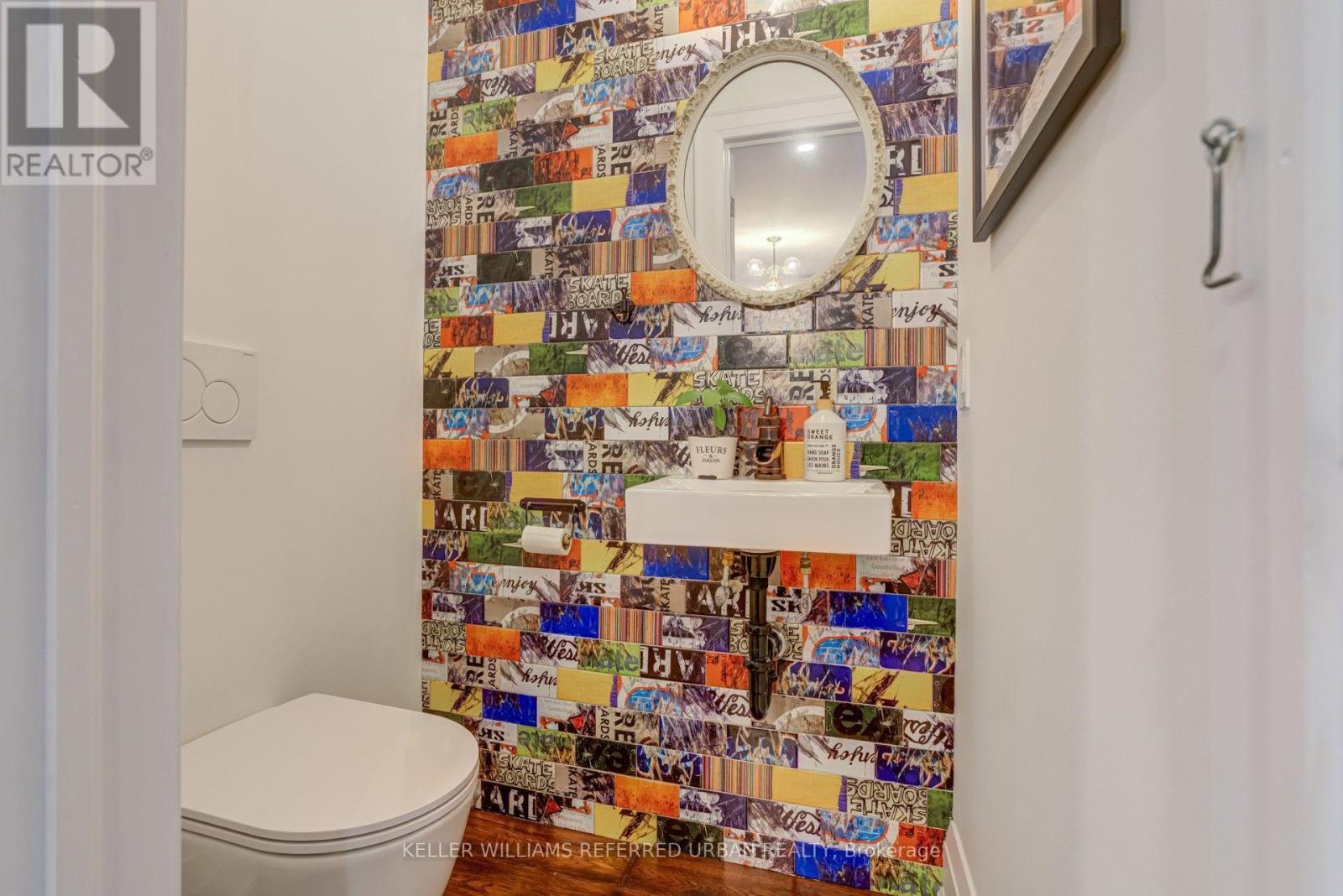 14 Meadowvale Drive, Toronto, Ontario  M8Y 2N8 - Photo 16 - W12510394