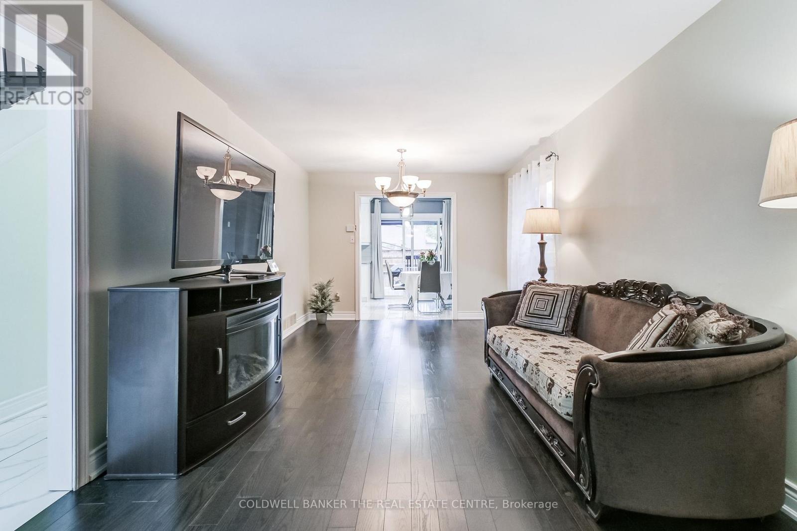 78 Stanwell Drive, Brampton, Ontario  L6Z 3Z2 - Photo 5 - W12527678