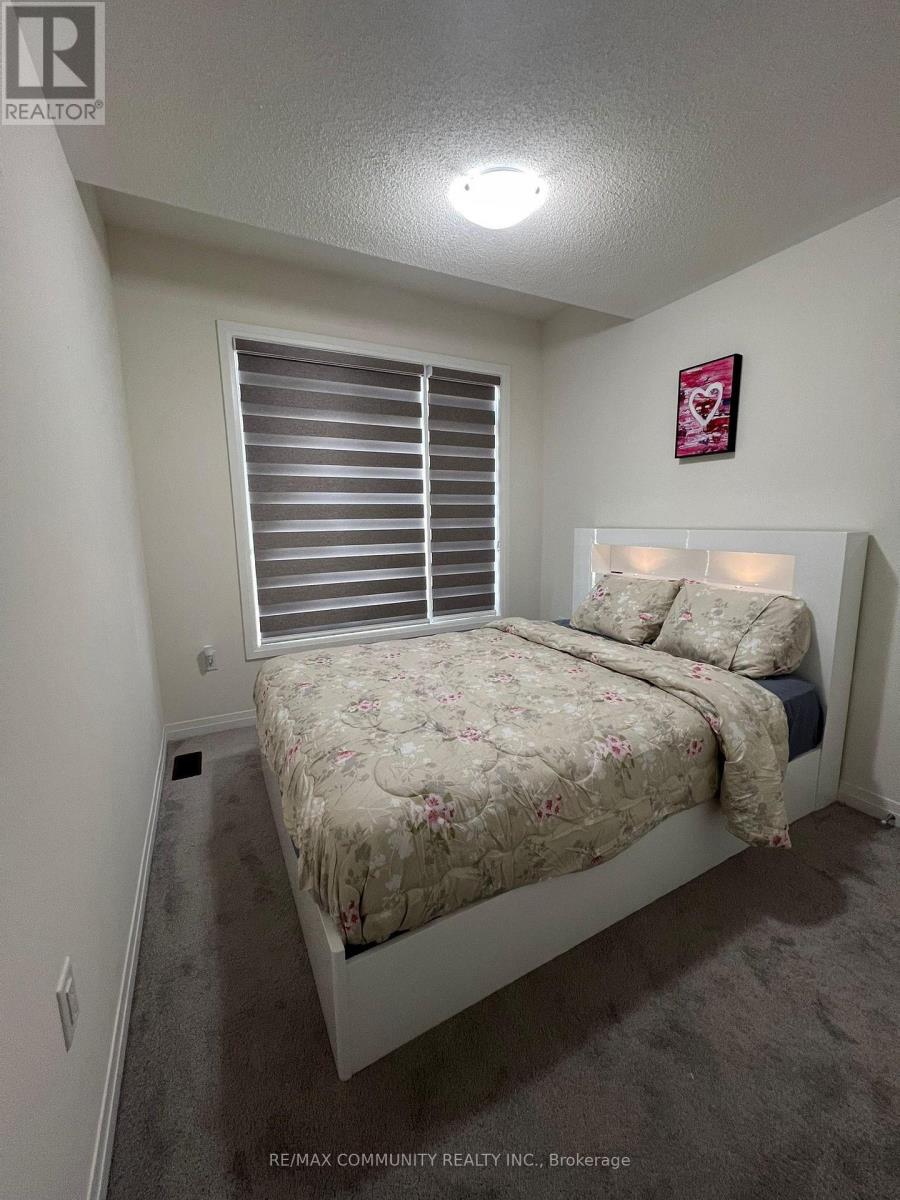 130 Purple Sage Drive, Brampton, Ontario  L4H 3N5 - Photo 16 - W12499244