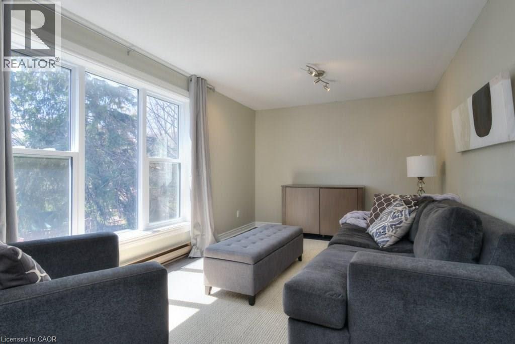 55 Chapel Street, Kitchener, Ontario  N2H 2S9 - Photo 9 - 40795972