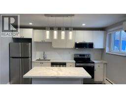 413 HAZEL Street Unit# 103, Waterloo, Ontario