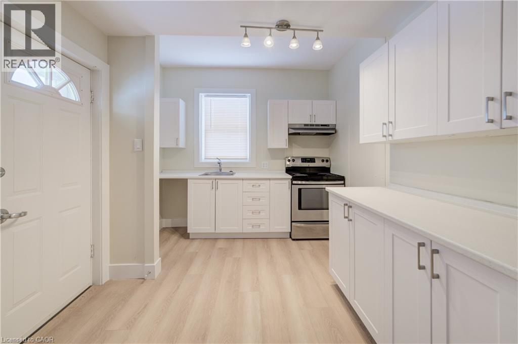 155 Wellington Street N, Kitchener, Ontario  N2H 5J9 - Photo 3 - 40795817