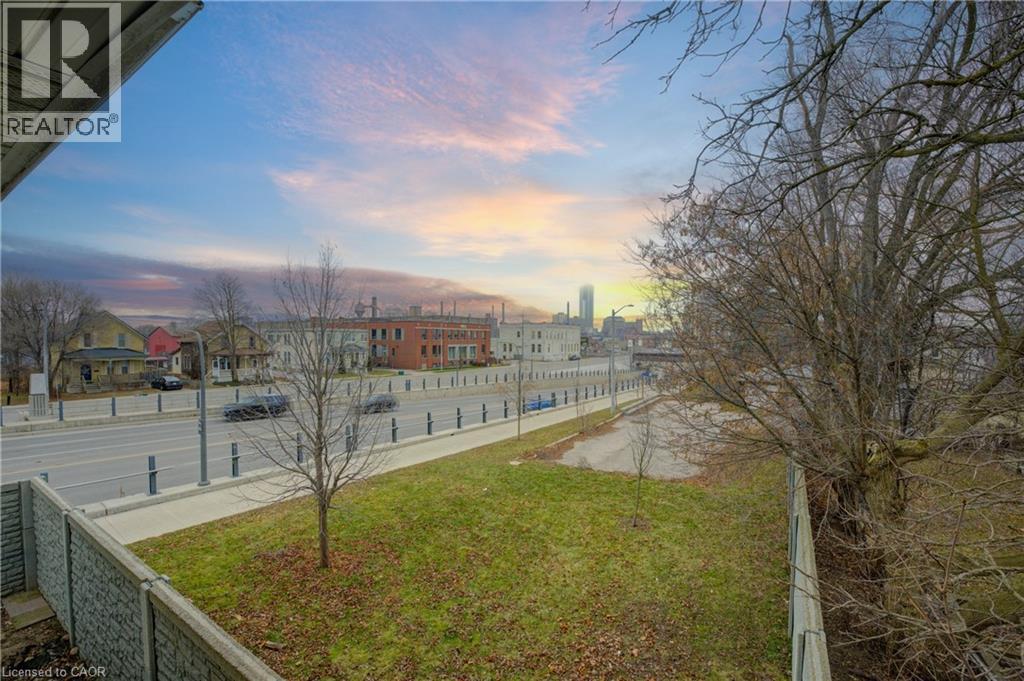 155 Wellington Street N, Kitchener, Ontario  N2H 5J9 - Photo 39 - 40795817