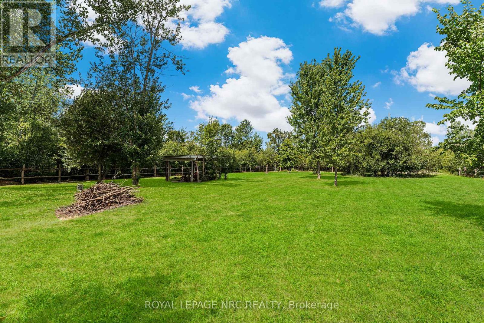 880 Edgemere Road, Fort Erie, Ontario  L2A 1A8 - Photo 42 - X12384029