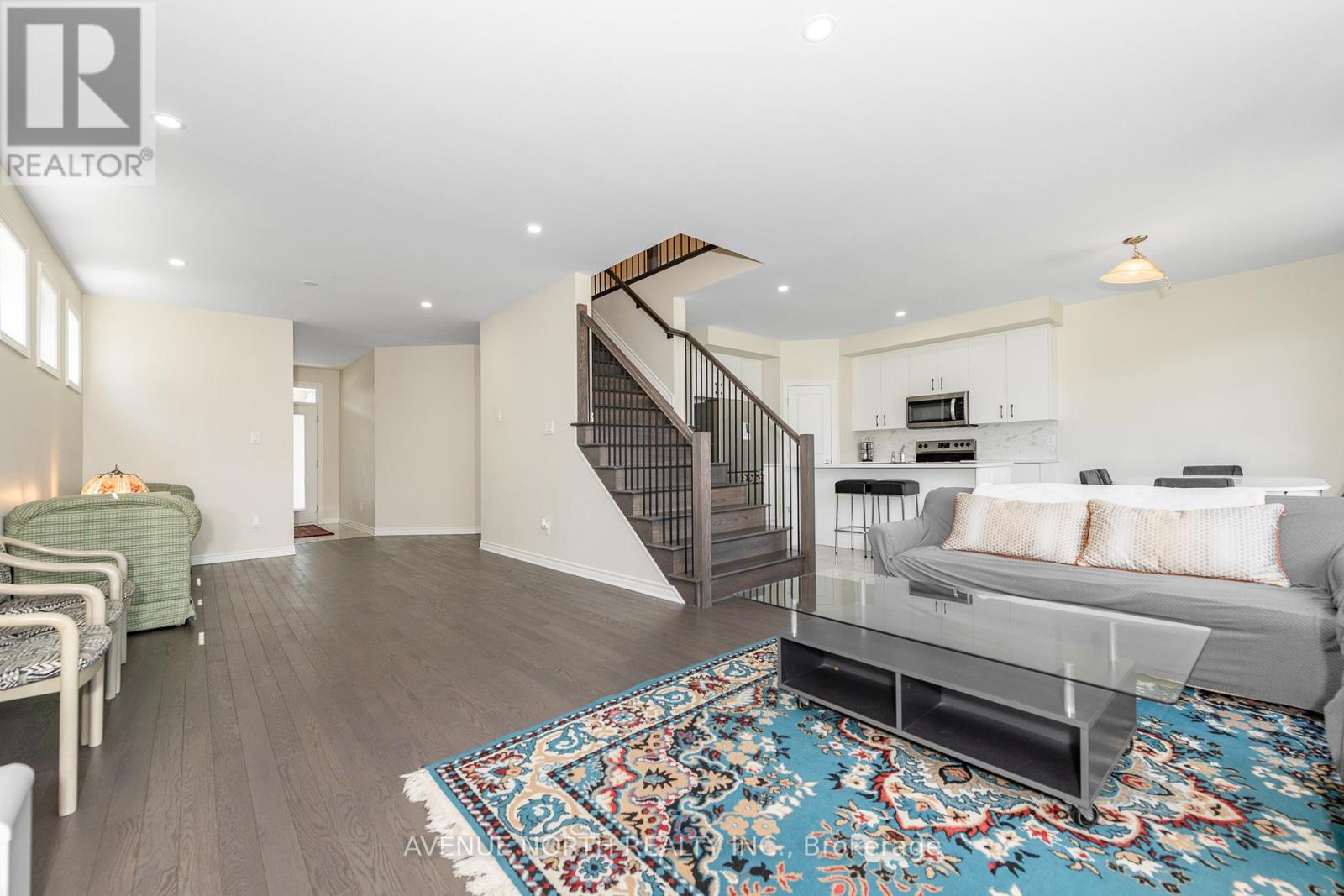 756 Namur Street, Russell, Ontario  K0A 1W0 - Photo 10 - X12438630