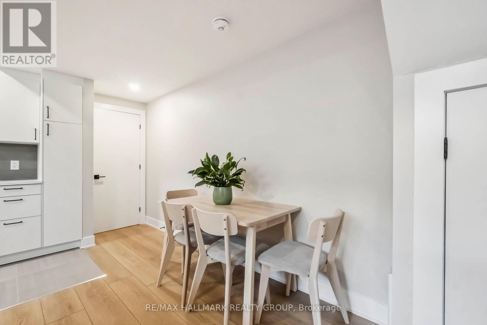 E - 72 Armstrong Street, Ottawa, Ontario  K1Y 2V7 - Photo 15 - X12470218