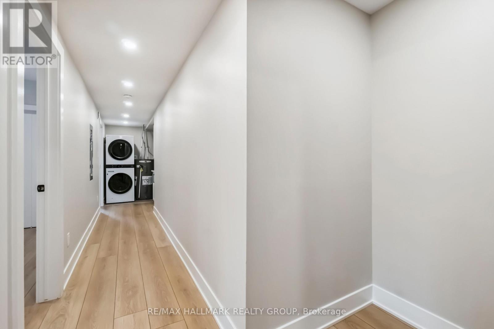 E - 72 Armstrong Street, Ottawa, Ontario  K1Y 2V7 - Photo 17 - X12470218