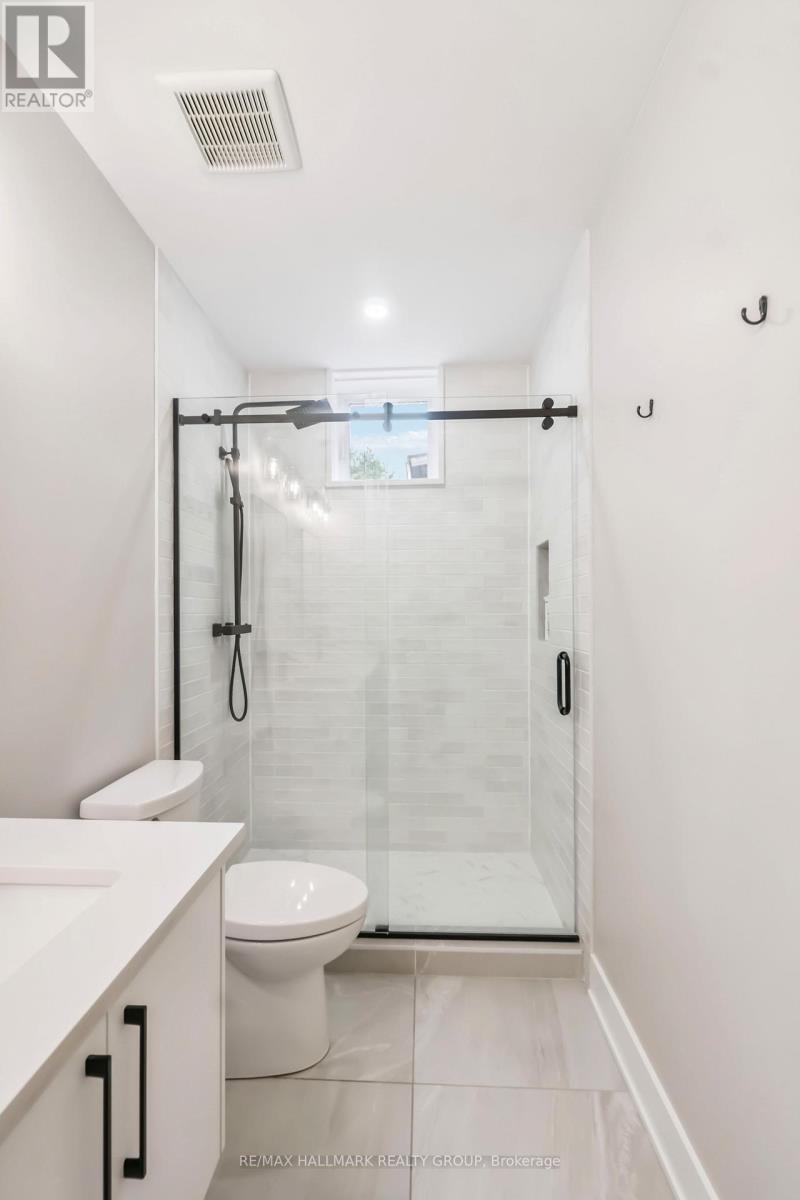 E - 72 Armstrong Street, Ottawa, Ontario  K1Y 2V7 - Photo 22 - X12470218