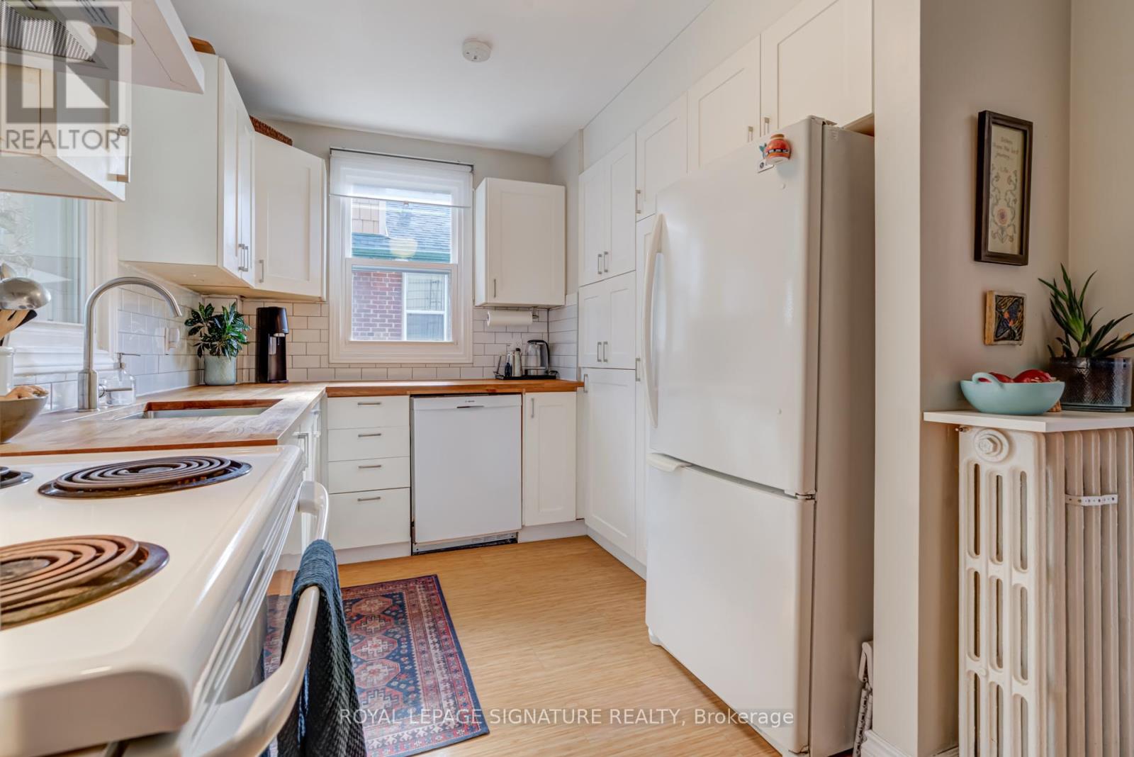 87 Twenty Fourth Street, Toronto, Ontario  M8V 3N7 - Photo 14 - W12591078