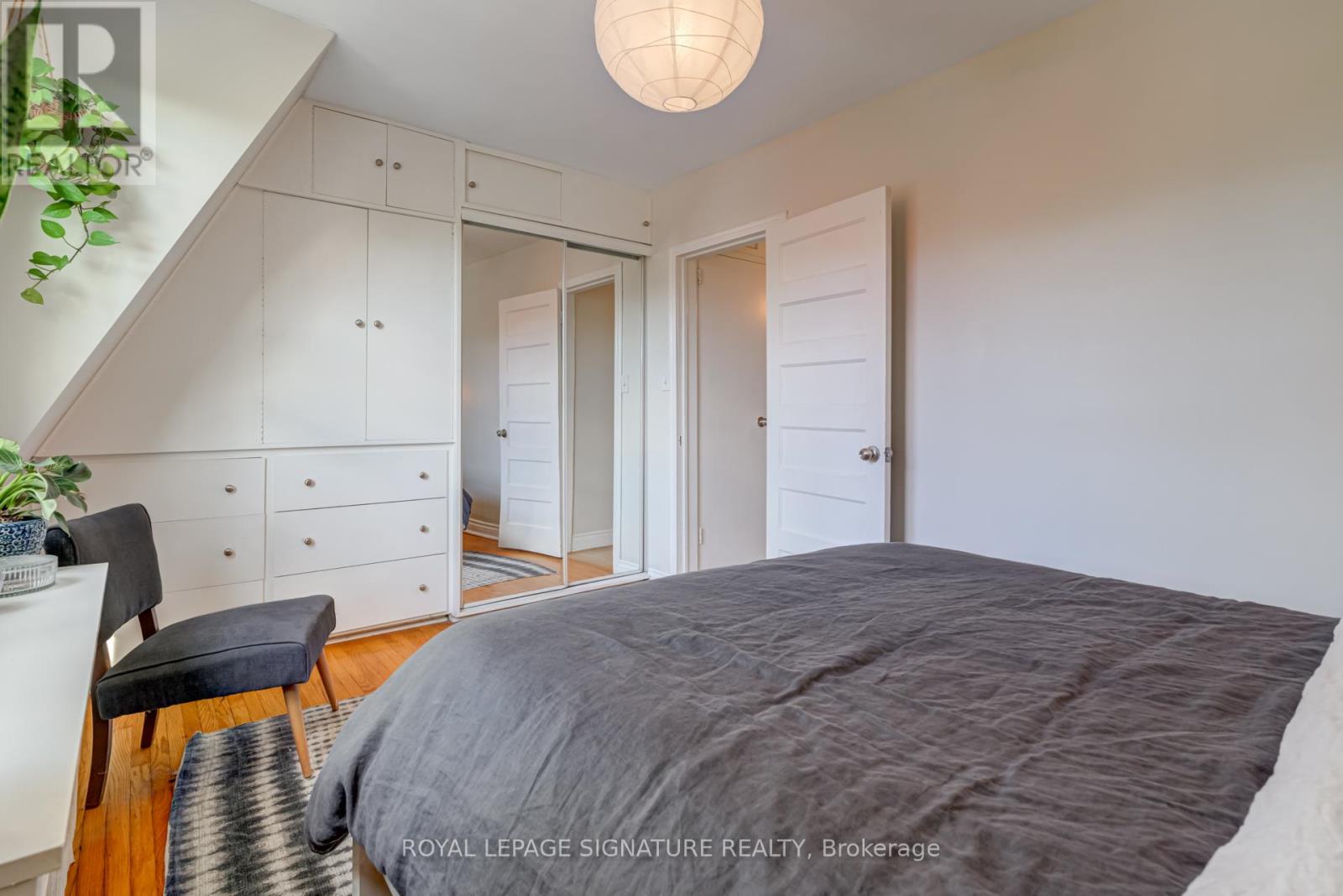 87 Twenty Fourth Street, Toronto, Ontario  M8V 3N7 - Photo 19 - W12591078