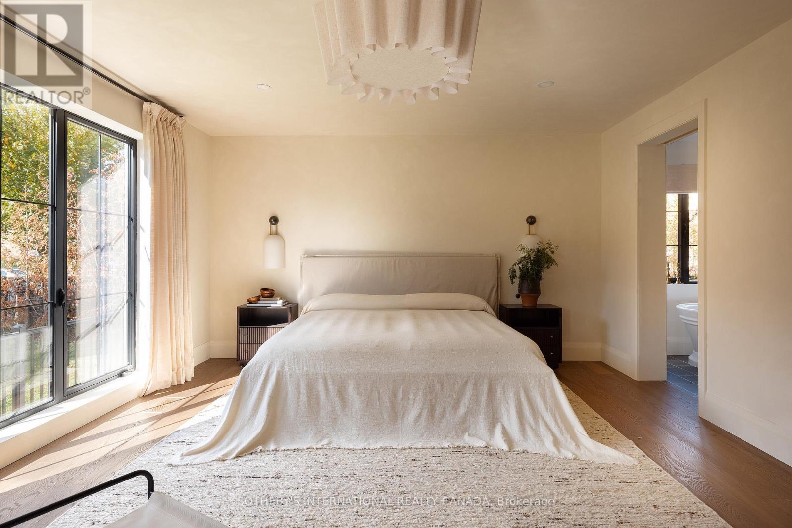 36 Rosemeade Avenue, Toronto, Ontario  M8Y 3A3 - Photo 13 - W12661762