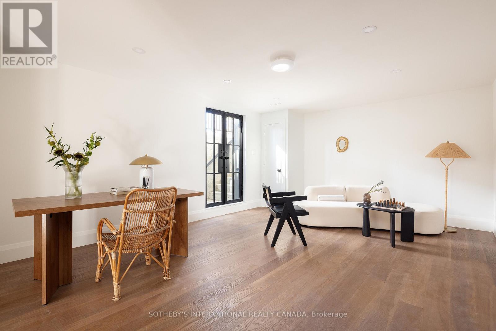 36 Rosemeade Avenue, Toronto, Ontario  M8Y 3A3 - Photo 32 - W12661762