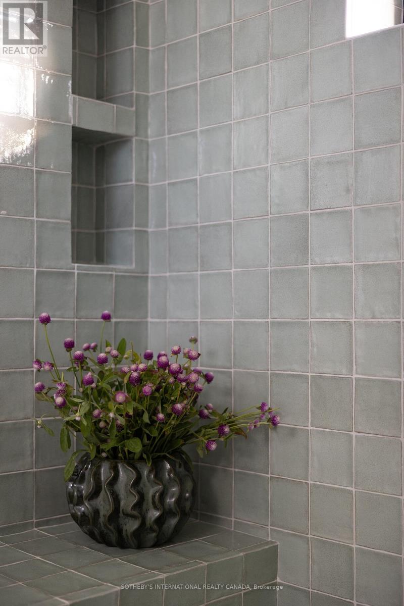 36 Rosemeade Avenue, Toronto, Ontario  M8Y 3A3 - Photo 33 - W12661762